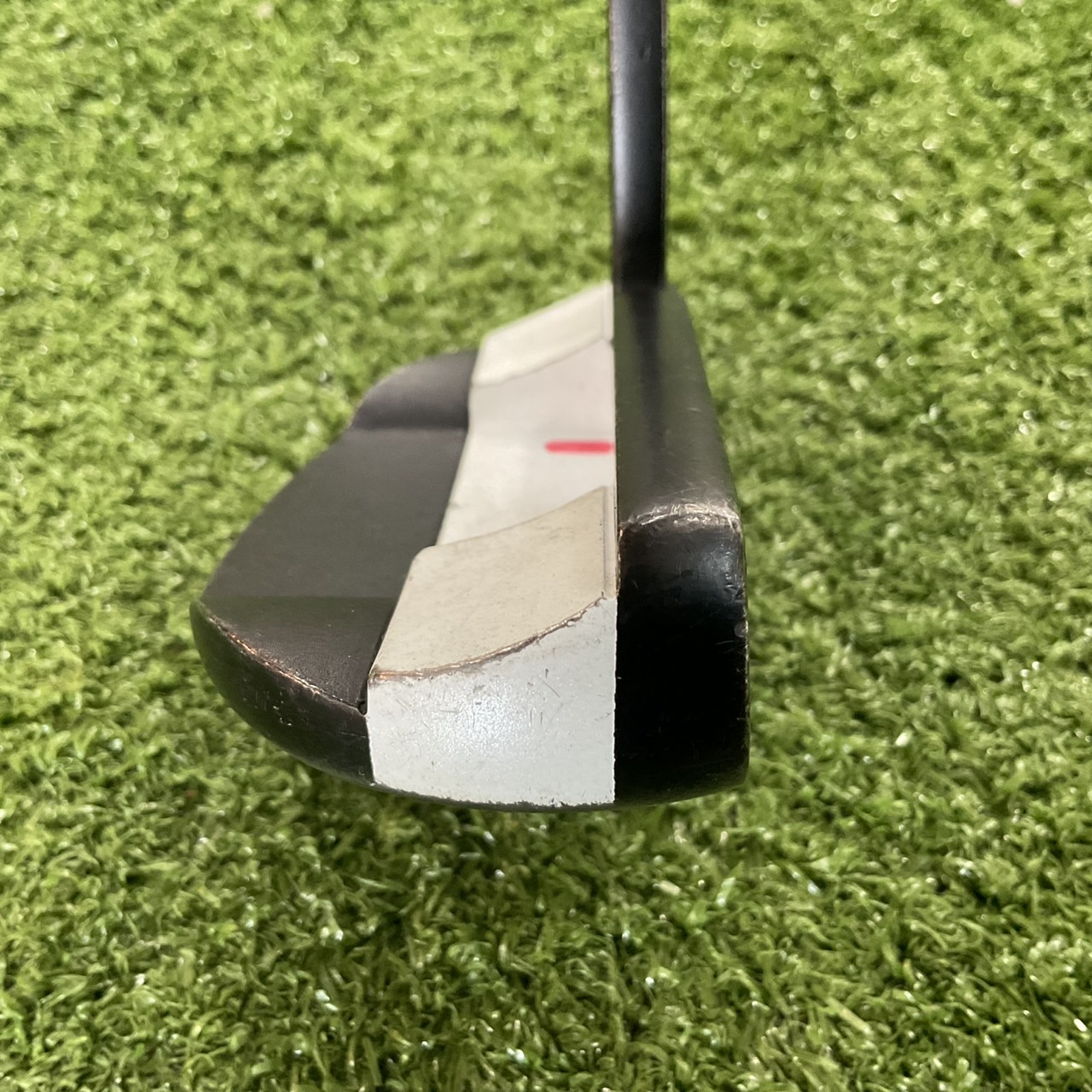PUTTER ODYSSEY : VERSA 330M ก้านเหล็ก