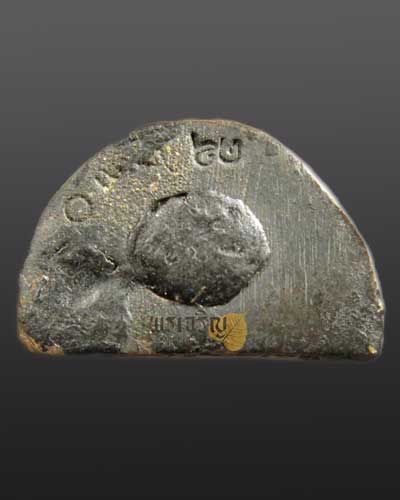 รูปหล่อหลวงปู่ทองดำ วัดท่าทอง จังหวัดอุตรดิตถ์