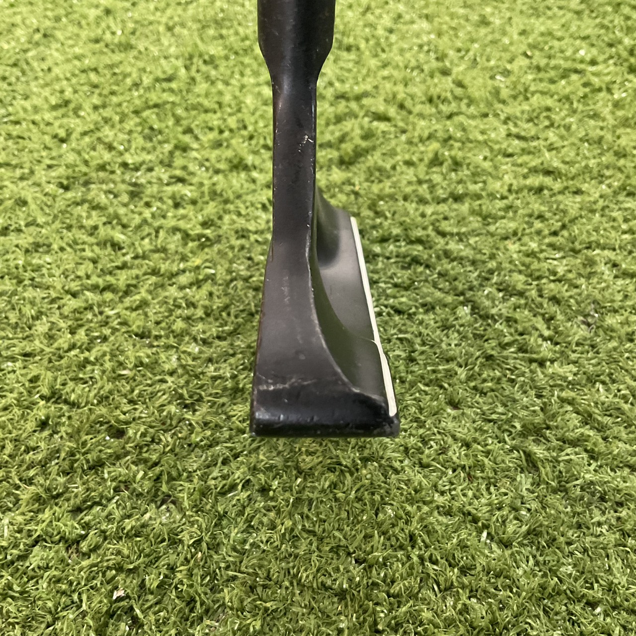 PUTTER Golder Bear : BEVERLY SPORTS ก้านกราไฟร์