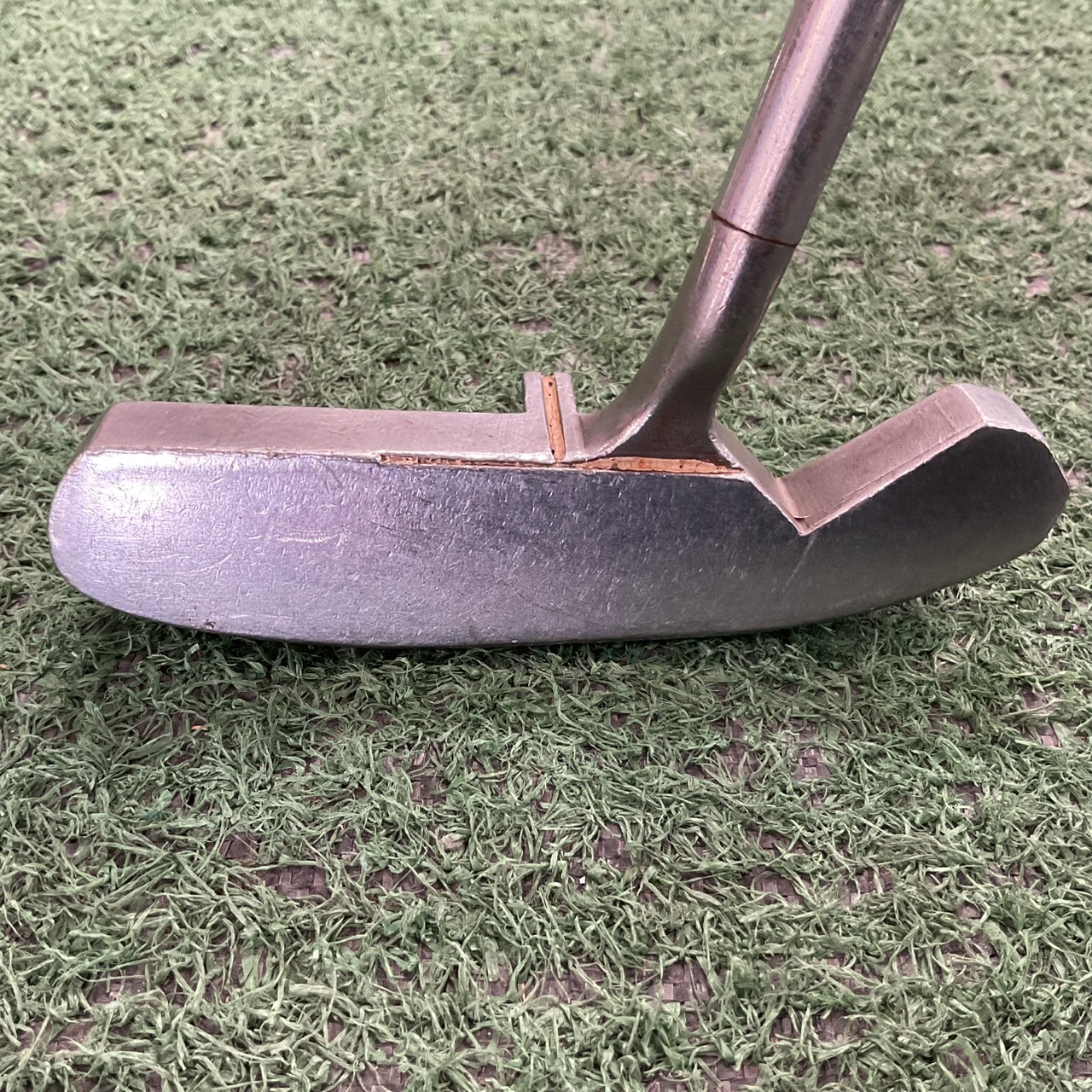 PUTTER T-LINE VIII ก้านเหล็ก