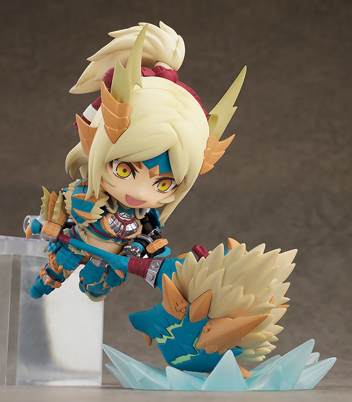 Nendoroid No.1407-DX MONSTER HUNTER WORLD: ICEBORNE Hunter: Female Zinogre Alpha Armor Ver. DX