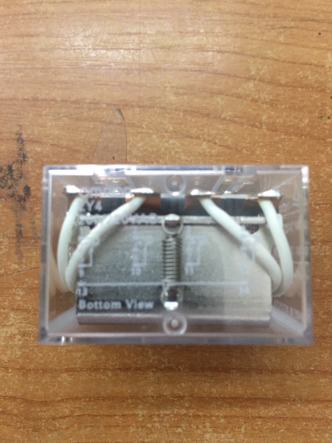 รีเลย์ LY4 220VAC "Omron"