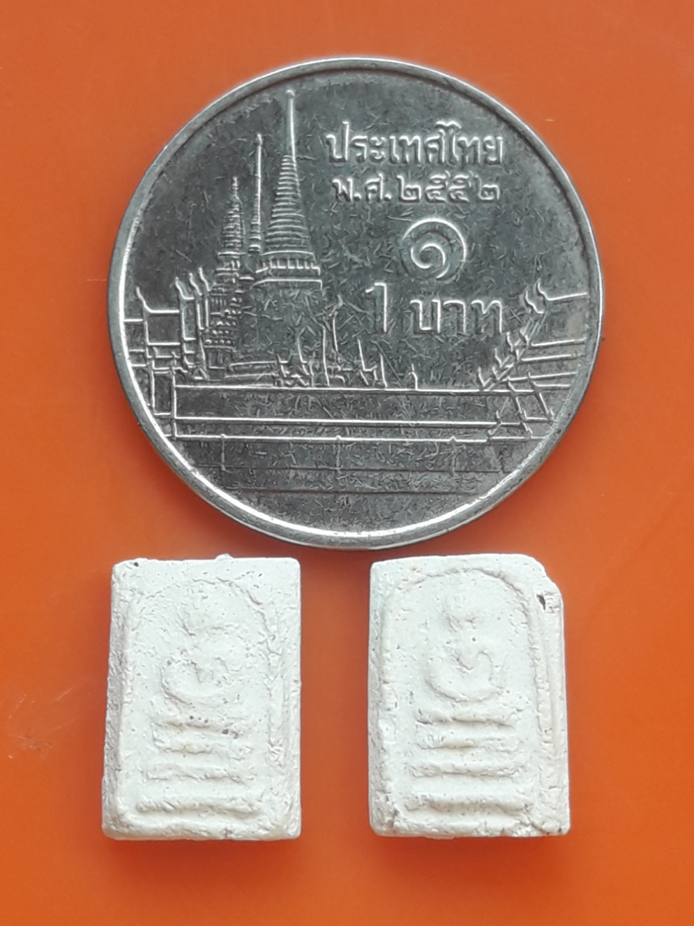 พระสมเด็จ พิมพ์คะแนนจิ๋ว วัดประสาทบุญญาวาส กรุงเทพฯ ปี 2510 จำนวน 2 องค์ #s3