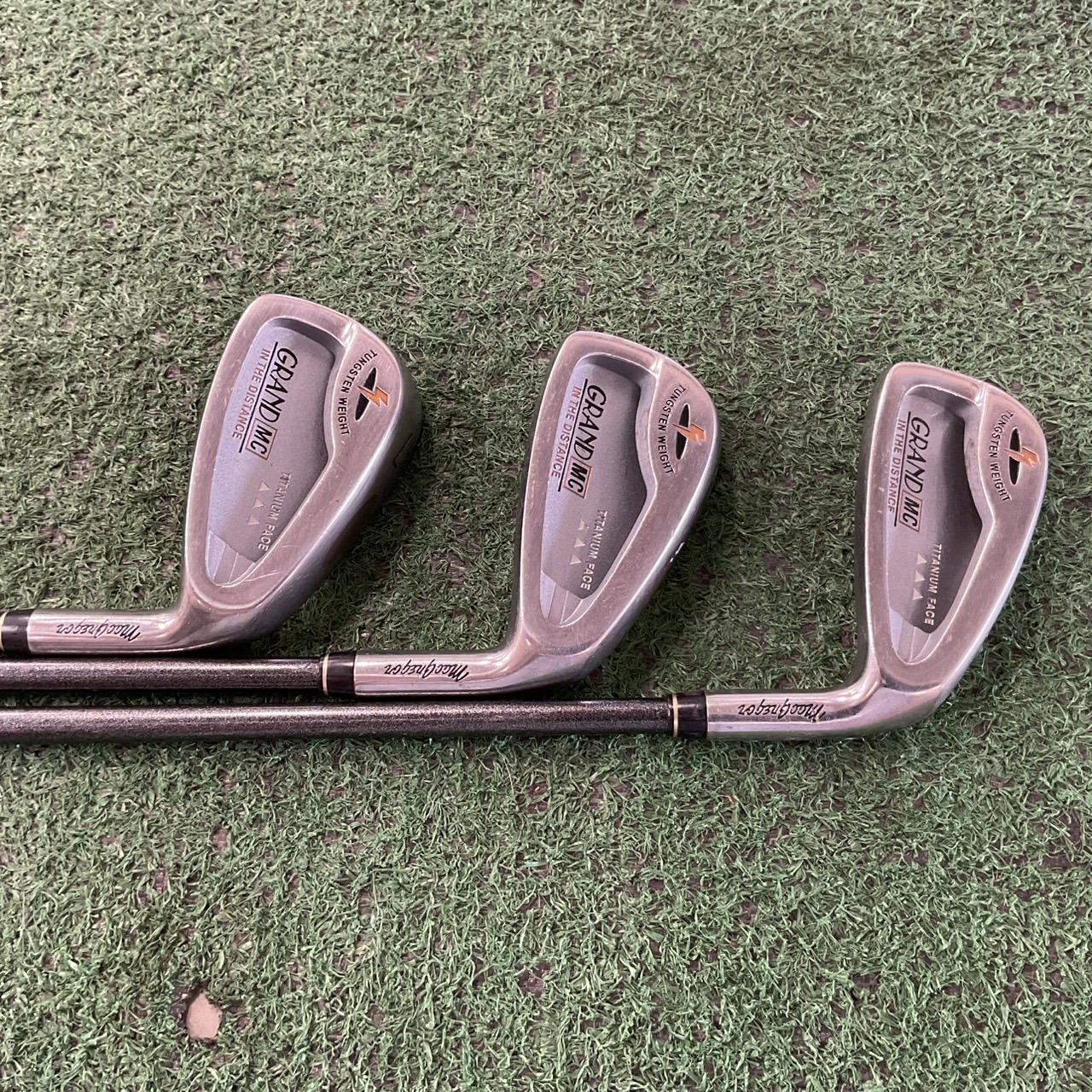 ไม้กอล์ฟ MacGregor : GRAND MC ก้านกราไฟร์