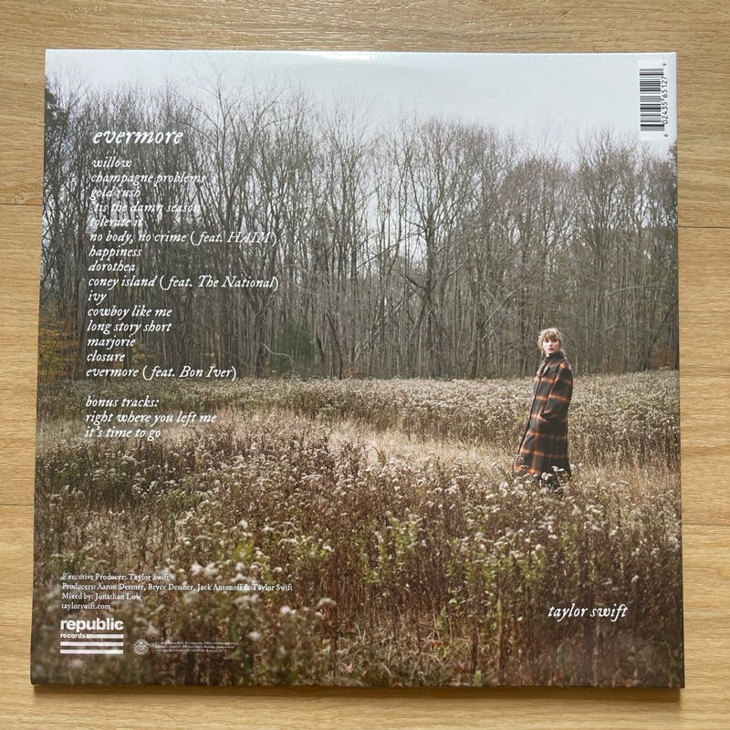 แผ่นเสียง Taylor Swift – Evermore ,2 LP, Album, Deluxe Edition, Tranparent Green vinyl, มือหนึ่ง ซีล