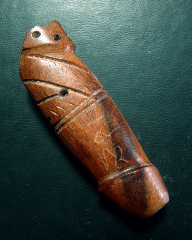 ปลัดขิกเสือไม้แกะ มีจารอักขระ อุดกริ่ง วัดบางพระ ปี 2544 เสริมความเชื่อ ด้านโชคลาภ ค้าขาย #P1