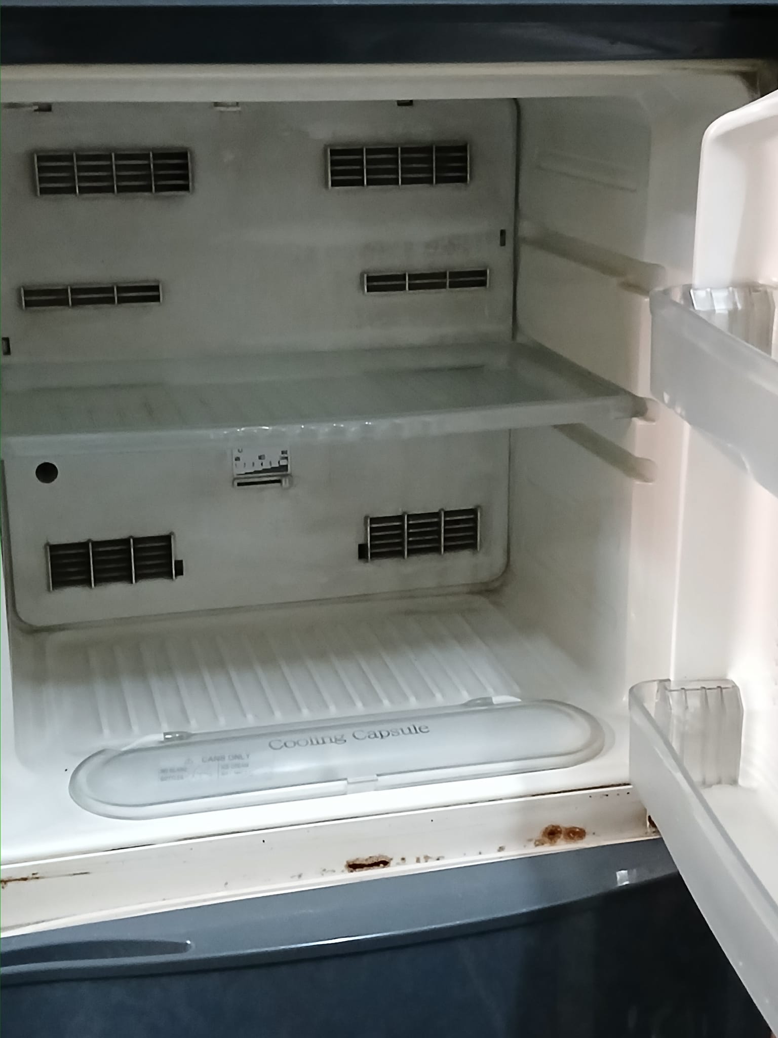 ปล่อย ตู้เย็น มือสอ 6.7คิว มือ2 เสียบไฟติด มีลม แต่ไม่เย็น ตีเป็นซาก 1000 uาn เอาไปซ่อมเอง มารับได้ ที่ร้าน อยู่ติดถนนใหญ่ ก่อนถึงสี่แยกบ้านหม้อ เขตพระนคร กรุงเทพ มาขนเอง ไม่มีจัดส่ง