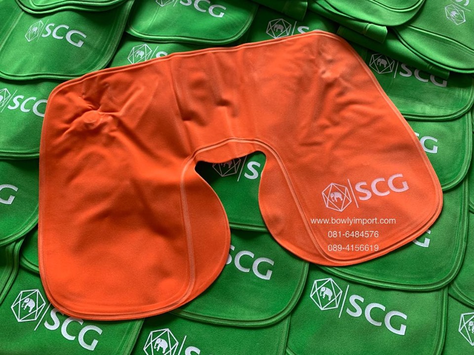 หมอนรองคอเป่าลม เนื้อผ้ากำมะหยี่ พร้อมสกรีนโลโก้