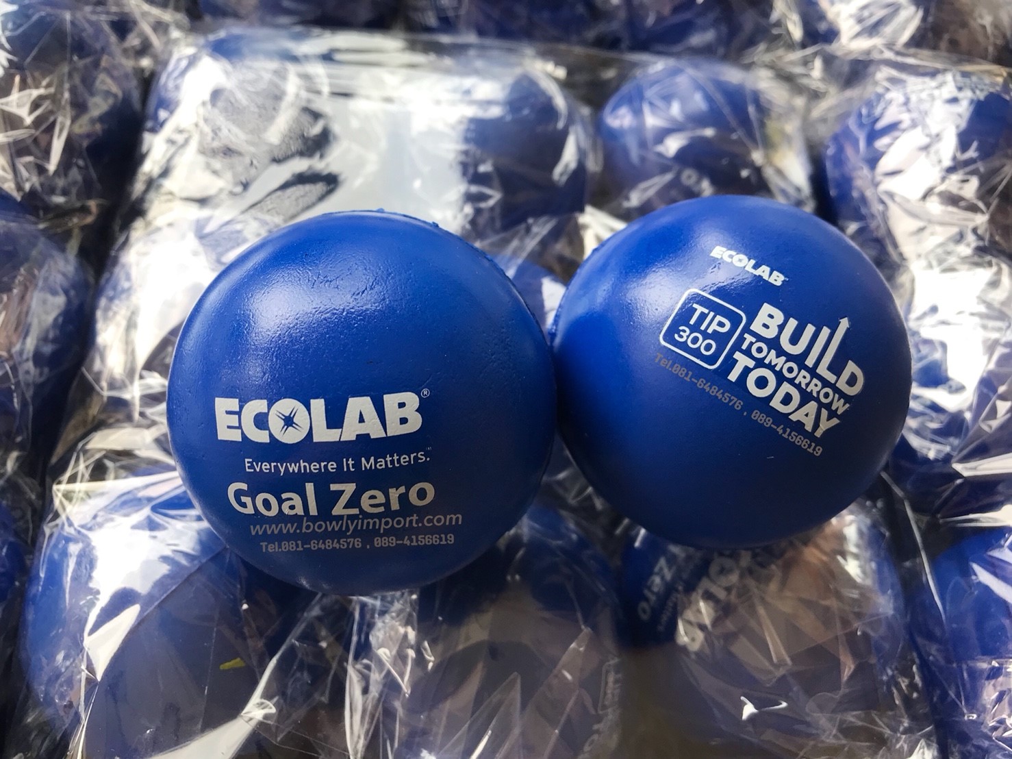 ผลิตลูกบอลบีบ บริหารมือ พร้อมโลโก้