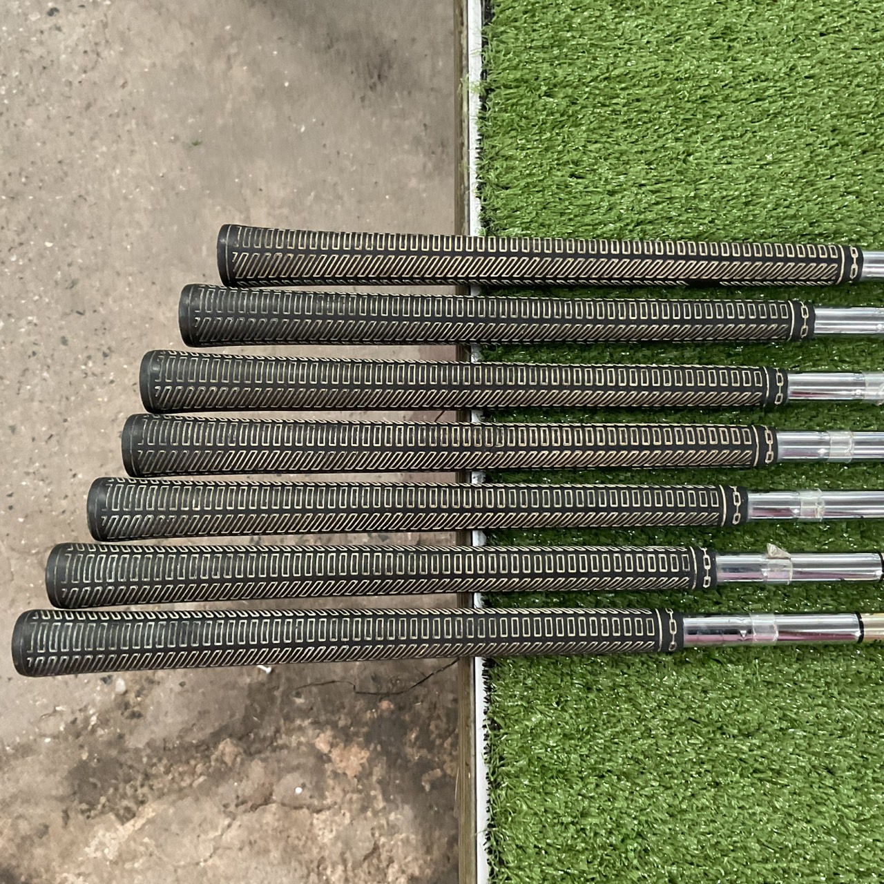 ไม้กอล์ฟ Wilson : Staff / dynamic ก้านเหล็ก