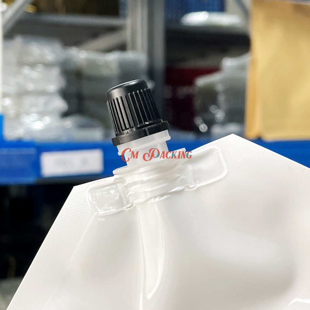 ถุงลามิเนต ฝาเกลียว (50ใบ) ใส่น้ำ กาแฟ Coldbrew ชา สีขาว ตั้งไม่ได้ ซีลปิดก้นถุง