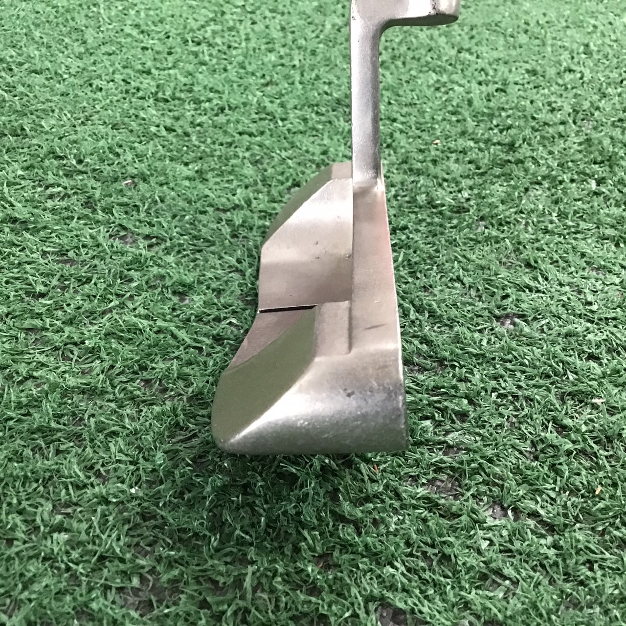 PUTTER Carbite : POLAR BALANCED DG ก้านเหล็ก