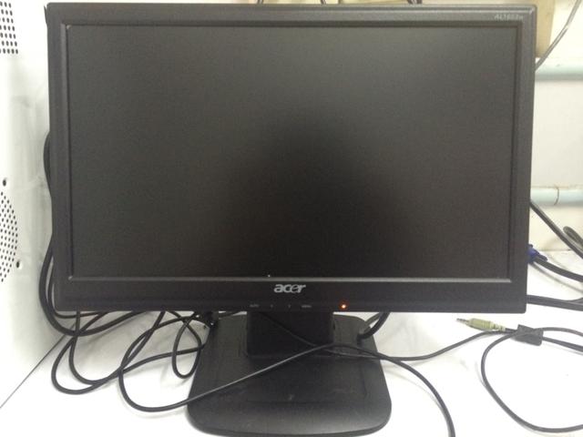ชุดคอมพิวเตอร์ ราคาถูก จอ LCD 15.6"