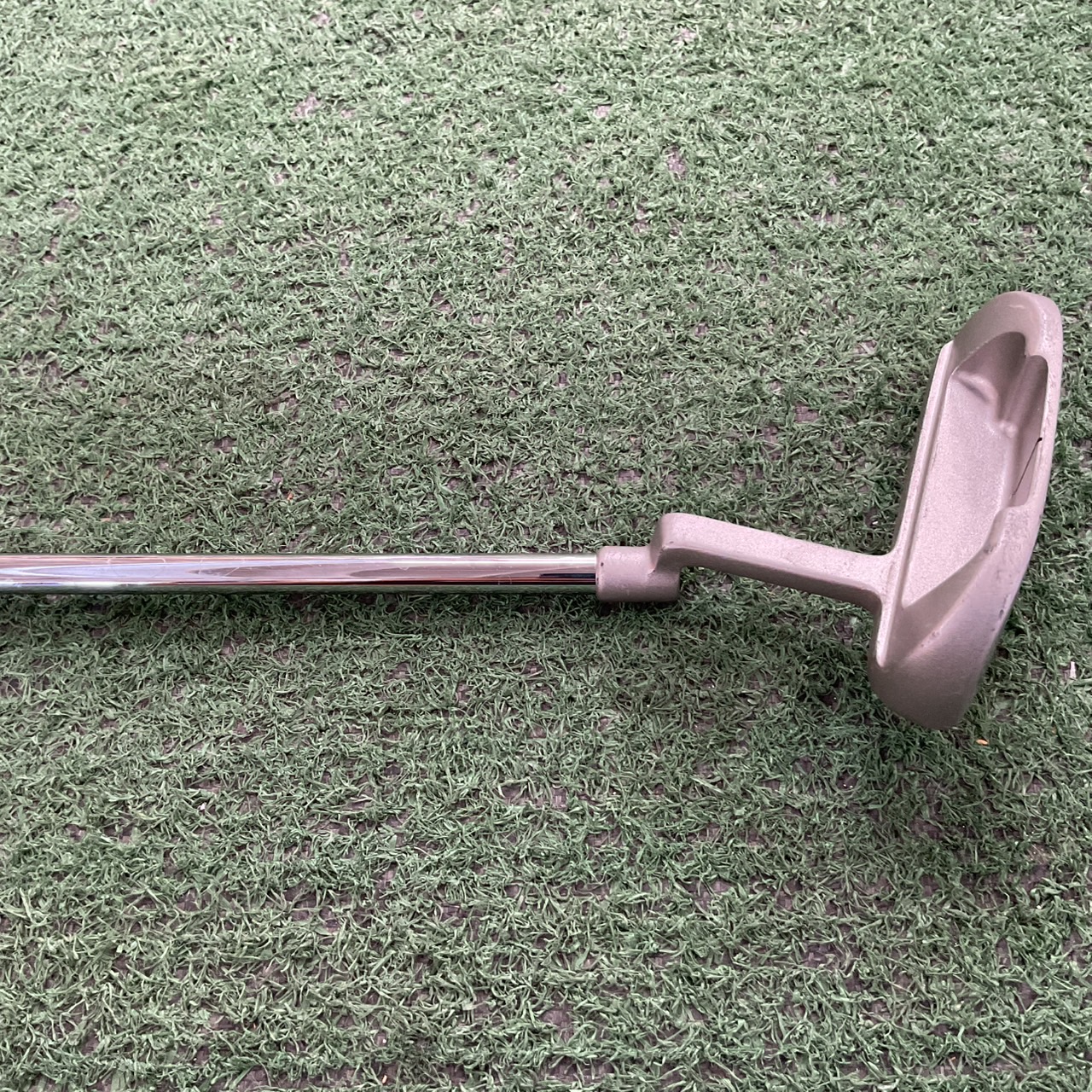 PUTTER ARROWTUBE : W4 ก้านเหล็ก