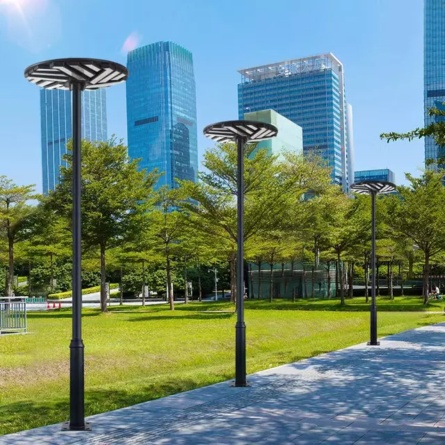 LMT โคม UFO โซล่าเซลล์ รุ่นโมเดริ์น 3D (ใหญ่ 61 CM) ตั้งค่าได้ 4 ระบบ (สว่างคงที่ sensor ตั้งเวลา สว่างกลางวัน) ไฟสปอร์ตไลท์โซล่าเซลล์ Solar light ไฟทาง