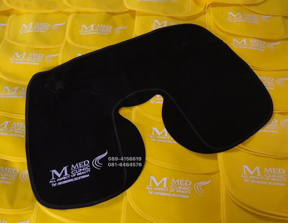 หมอนรองคอเป่าลม เนื้อผ้ากำมะหยี่ พร้อมสกรีนโลโก้