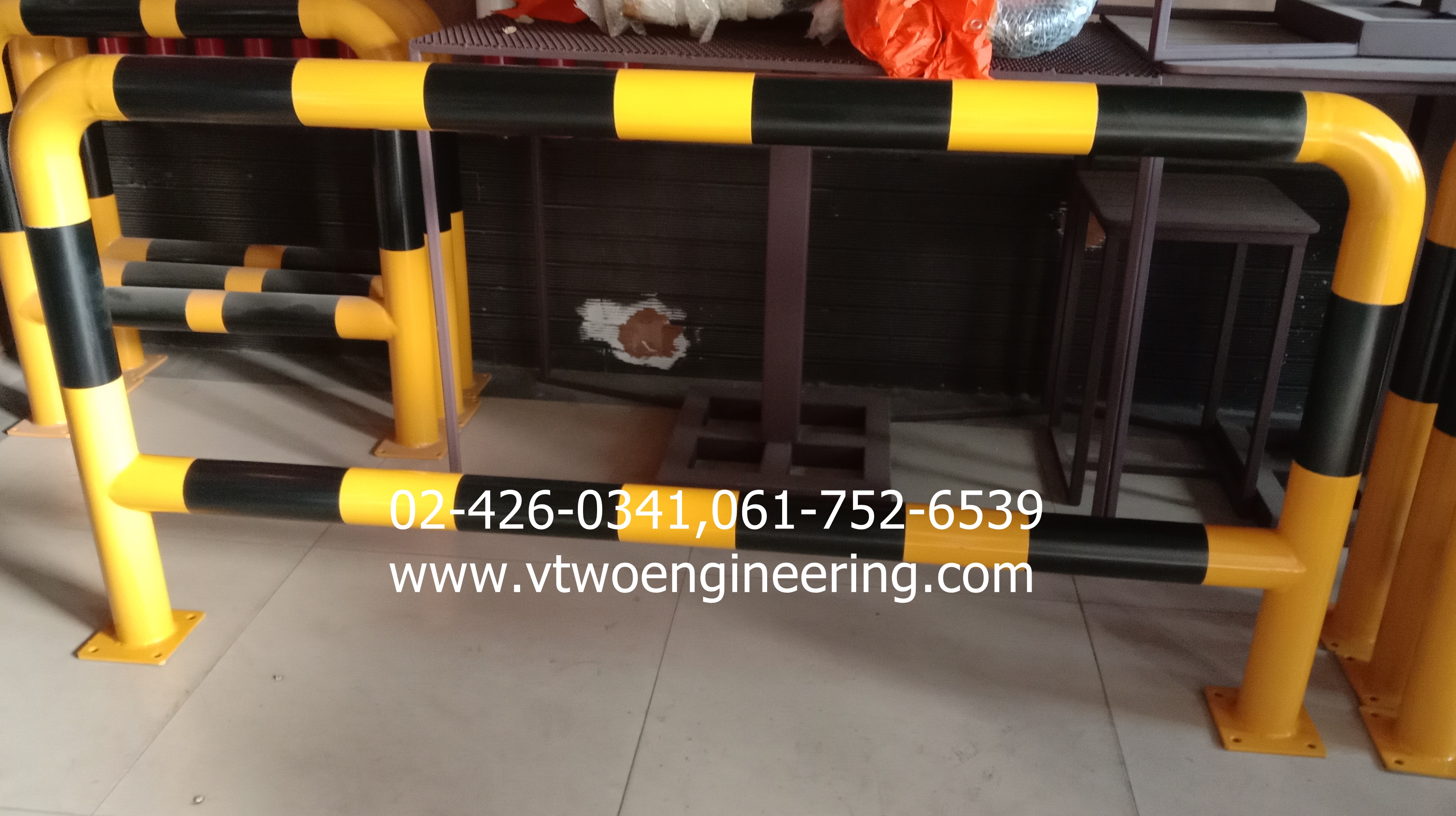 ราวเหล็กกันชน / crash protection barriers No.30