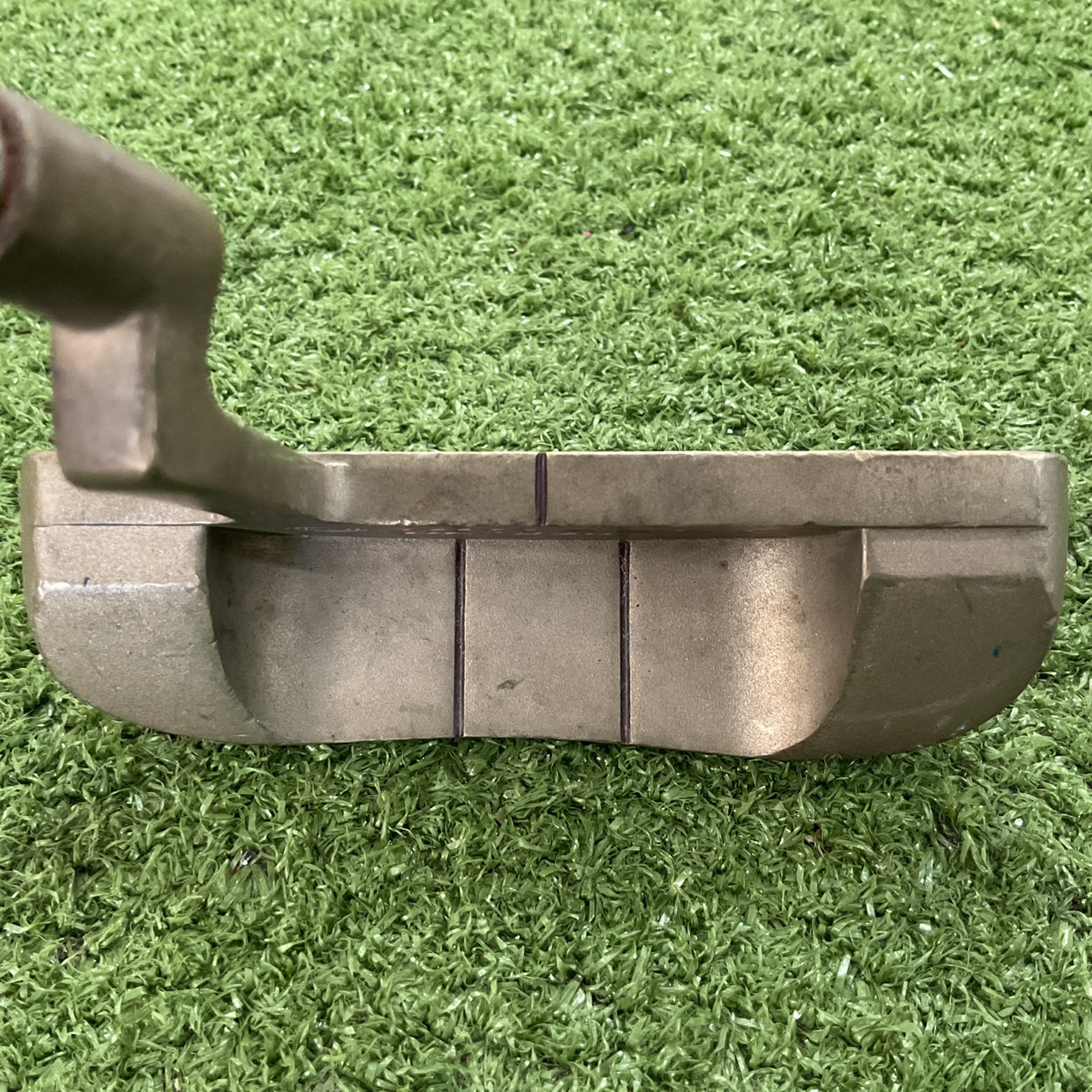 PUTTER ODYSSEY : DF™ 990 ก้านเหล็ก