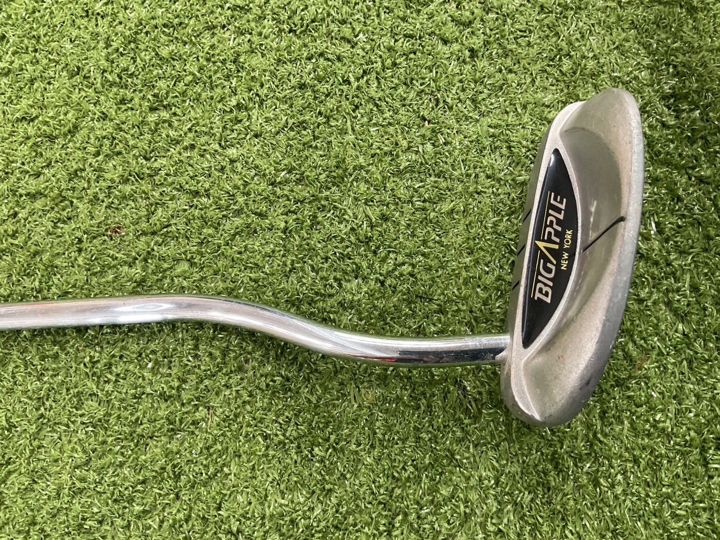 PUTTER BIG APPLE : NEW YORK 705 ก้านเหล็ก