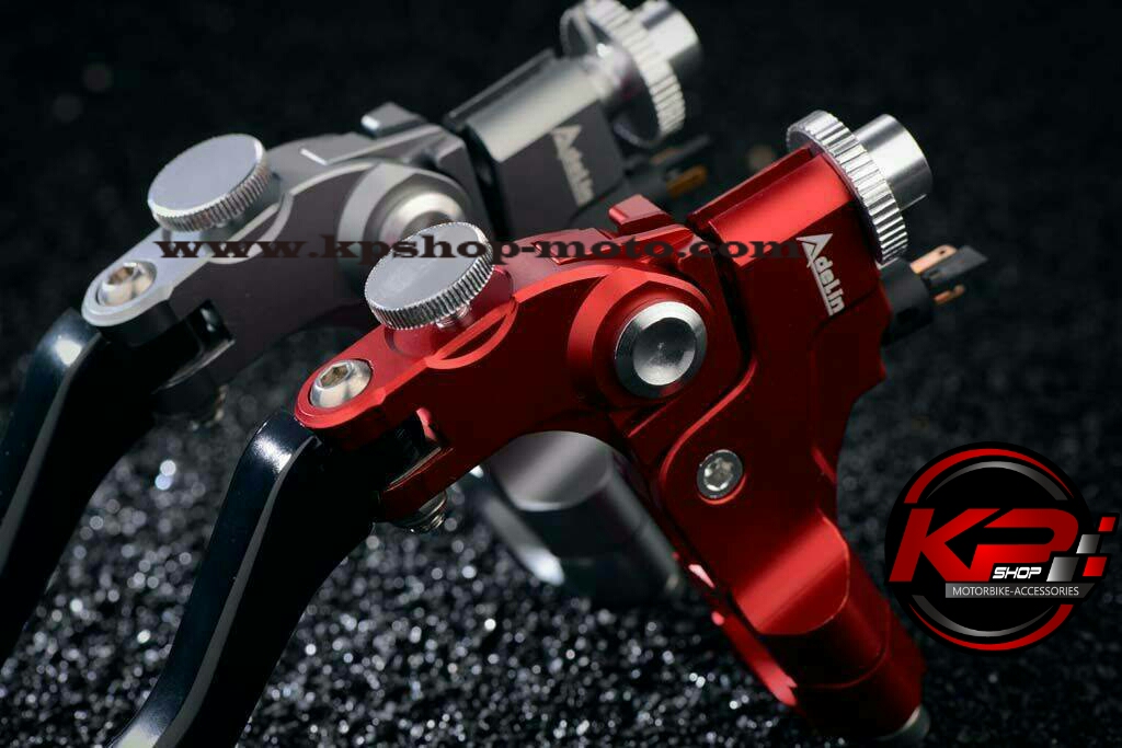 มือครัช adelin