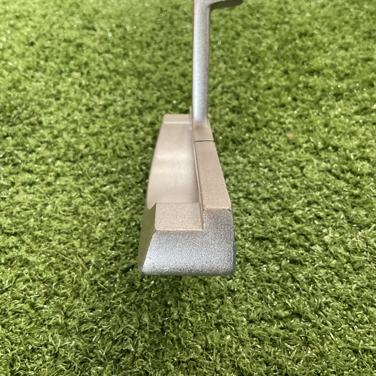 PUTTER Bermuda USA ก้านเหล็ก