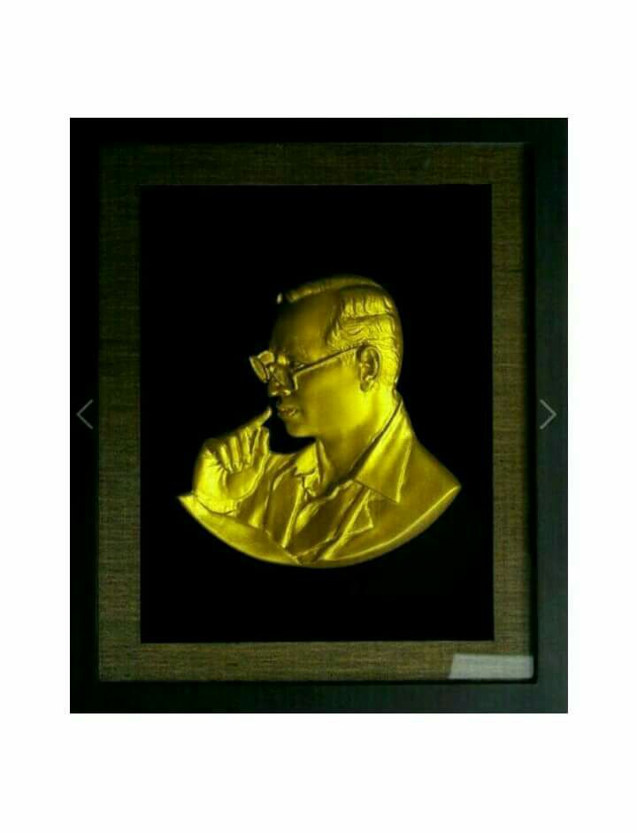 พระมองตาม หันหน้าได้ ศิลปะหินทราย โทร.085-239-3704 .02-0232255