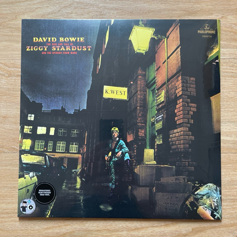 แผ่นเสียง David Bowie - The Rise And Fall Of Ziggy Stardust And The Spiders From Mars มือหนึ่ง ซีล