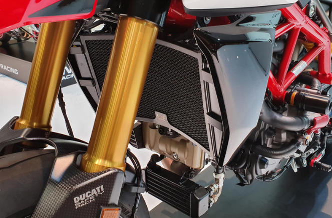 การ์ดหม้อน้ำ CNC RACING MONSTER 821/1200