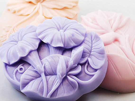 แม่พิมพ์สบู่ รูปดอกไม้ 85กรัม