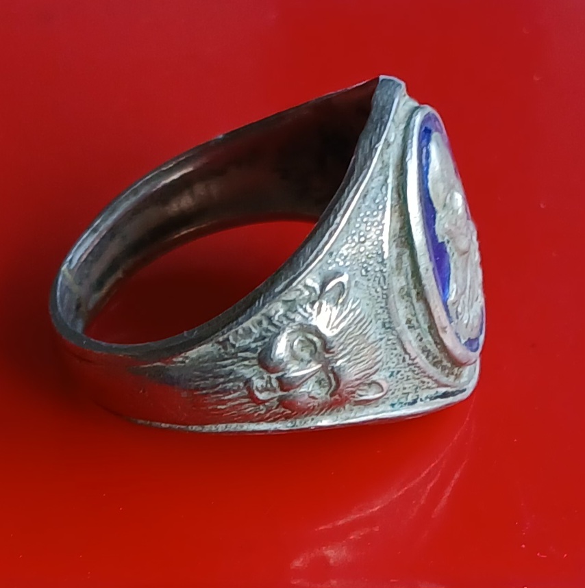 แหวนข้างสิงห์ ลงยาสีน้ำเงิน หลวงพ่อขวัญ วัดบ้านไร่ จ.พิจิตร เนื้ออัลปาก้า