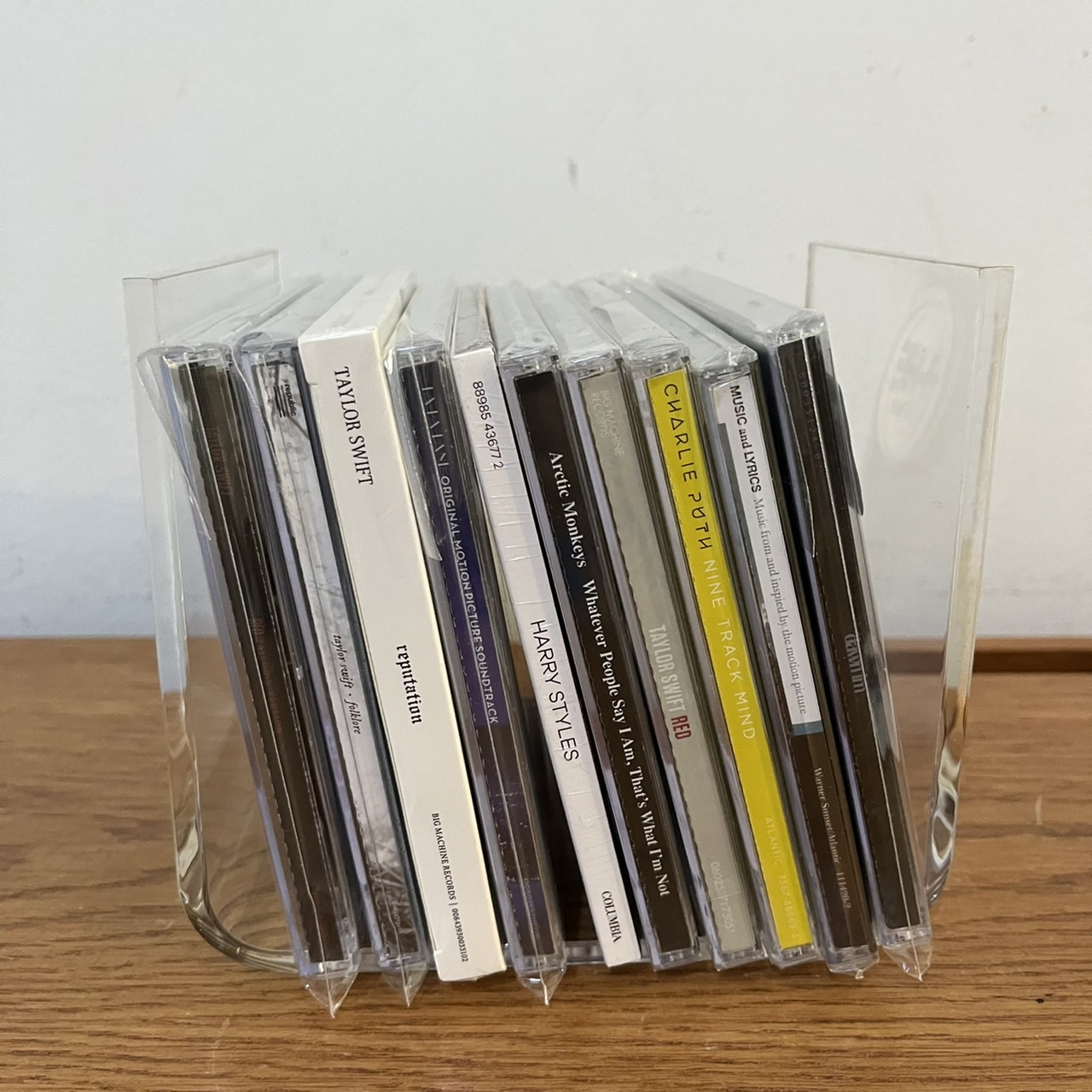 ชั้นโชว์แผ่นซีดี,ชั้นโชว์ซีดี (อะคริลิค)