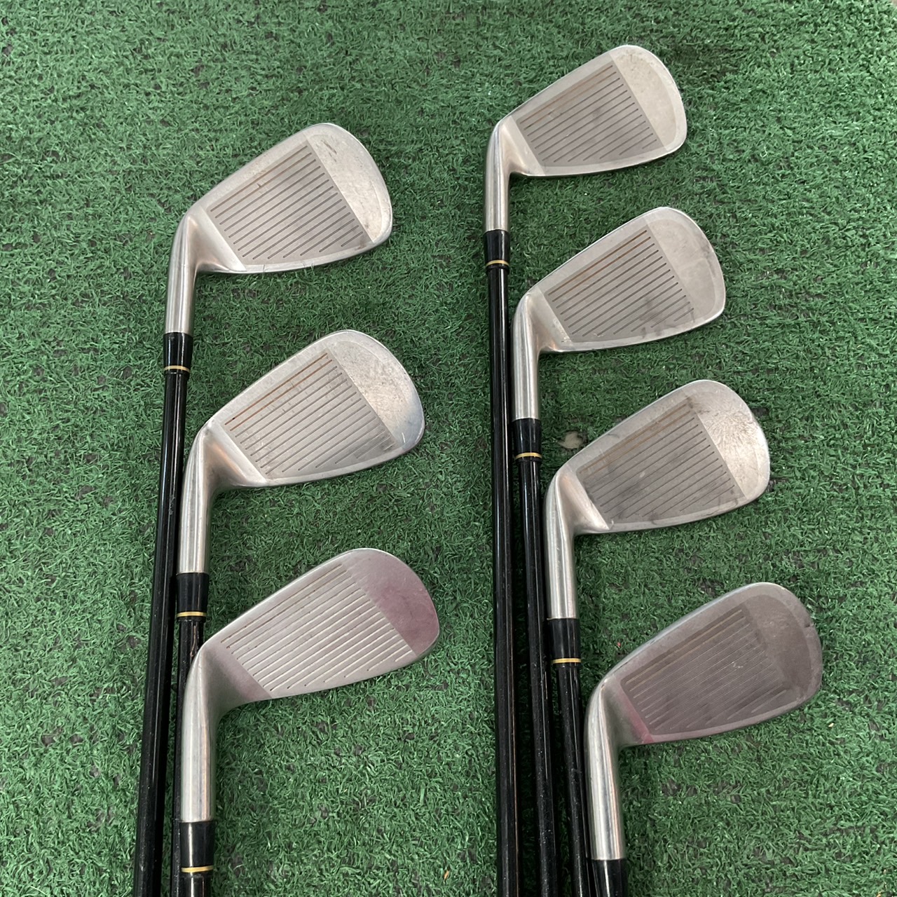 ไม้กอล์ฟ Wilson : Spirally / HIGH MODULUS ก้านกราไฟร์