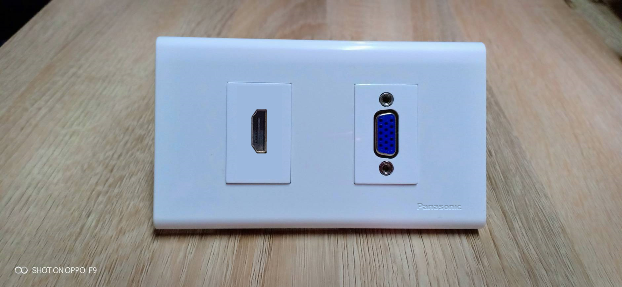 Wall plate HDMI90 ํ+ VGAแบบขัน (แบบ2ช่อง)