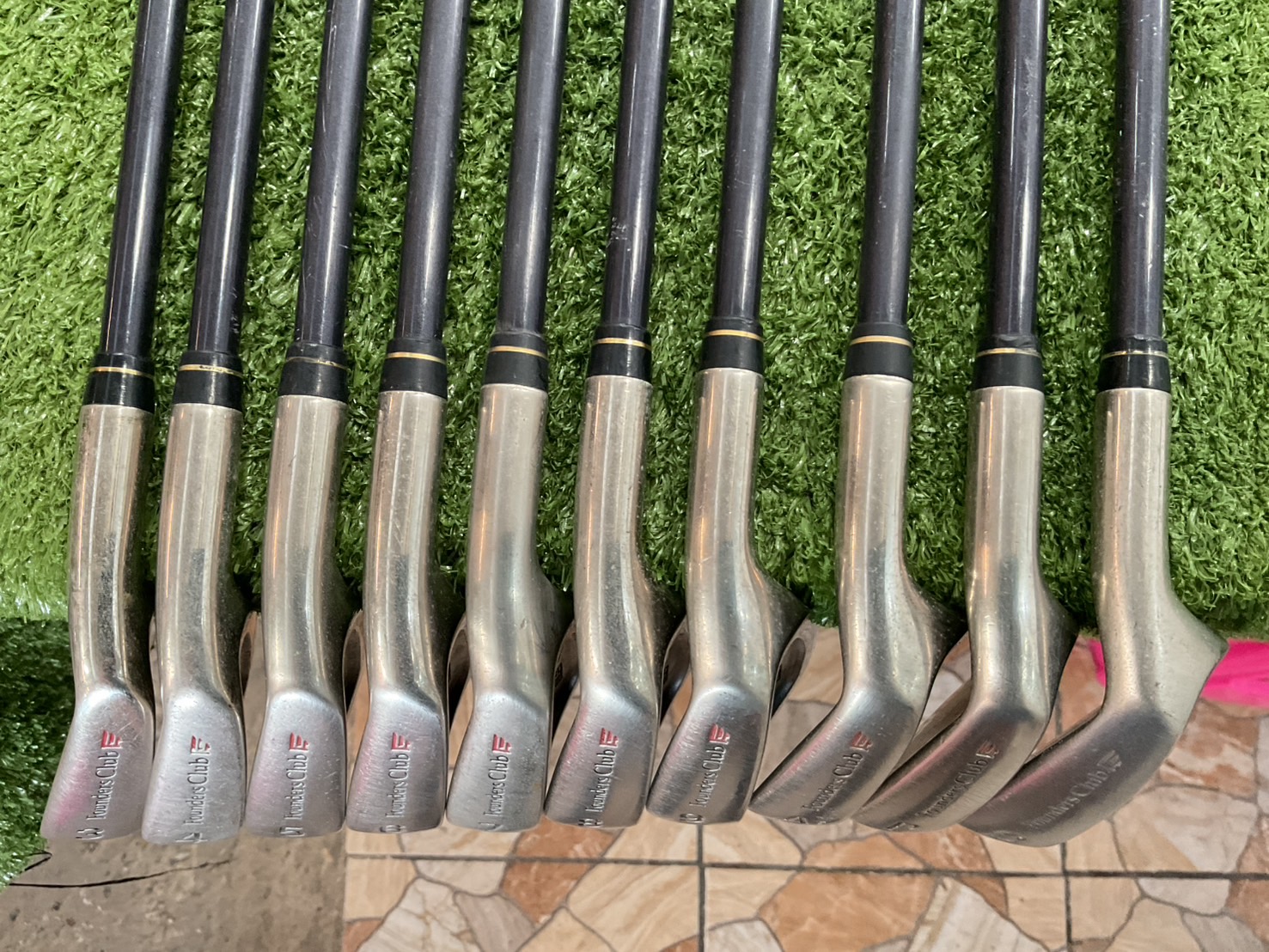 ไม้กอล์ฟ Founders Club : THE JUDGE RULES WS ก้านกราไฟร์