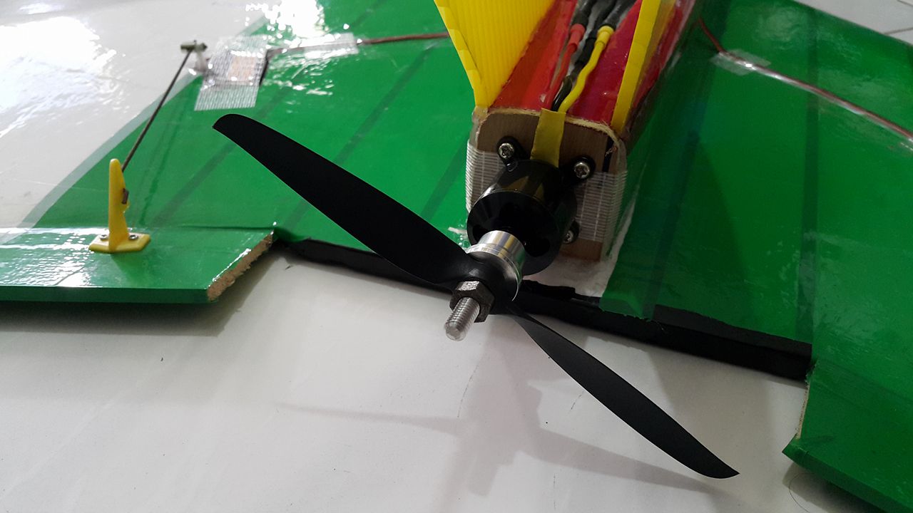FPV Flying Wing 100 cm