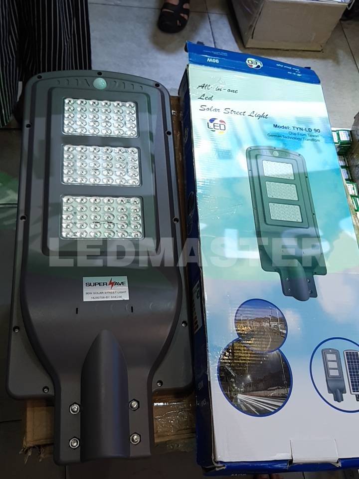 โคมไฟถนน LED โซล่าเซลล์ Solar Street light 90W ไฟถนนโซล่าเซลล์90วัตต์