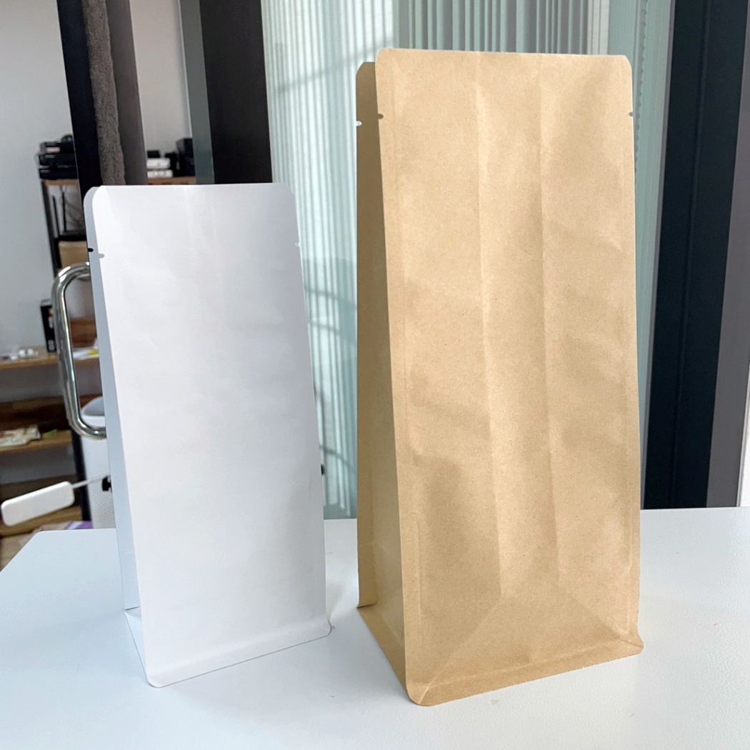 ถุงฟอยล์กาแฟ ถุงใส่เมล็ดกาแฟ ขยายข้างตั้งได้ (มีวาล์ว)ไม่ติดซิป รุ่นมีรูระบาย (10 ใบ)