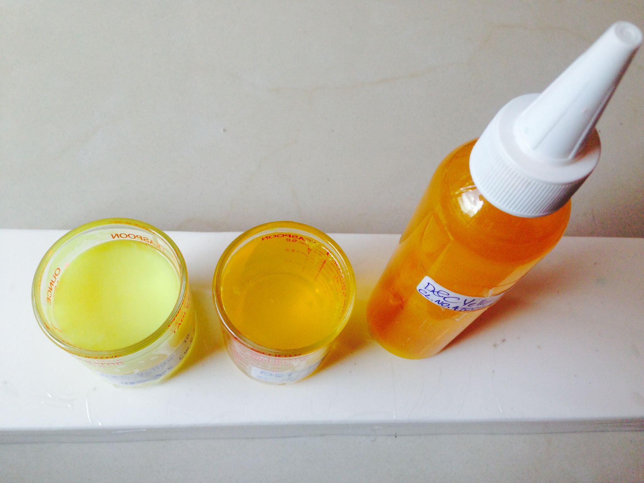 ผงสีเหลืองละลายน้ำ D&C Yellow 10 ขนาด 30 กรัม ( Lavanya Sunshine )