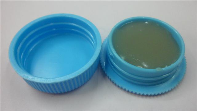 สีผึ้งพรายพระกาฬ อ.เวส ฤษเวทย์ (ตลับสีฟ้า)