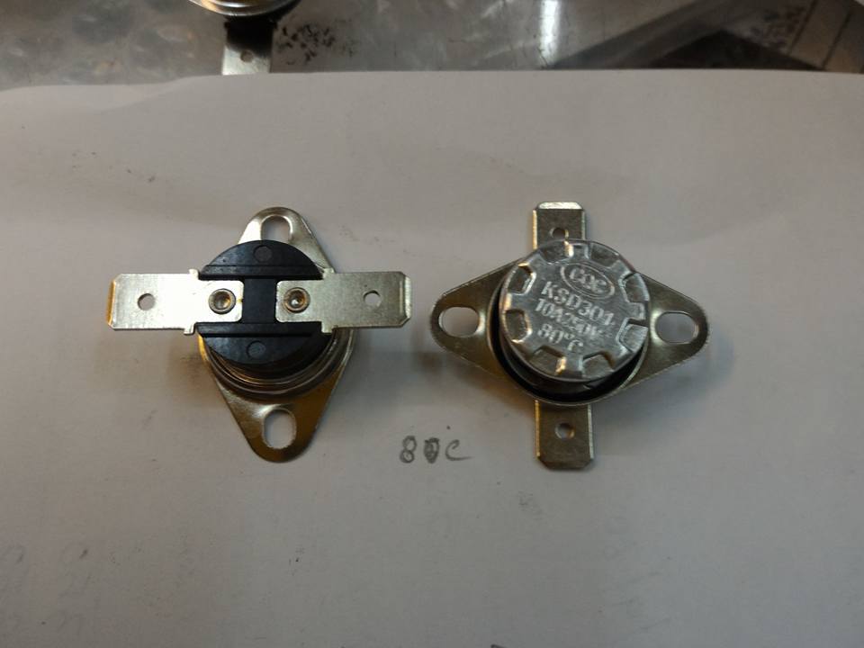 เทอร์โมสตัท80cรุ่นKSD301แกนหมุนได้80องศาC 10A250VAC Thermostat ควบคุมอุณหภูมิ ตัวตัดอุณหภูมิแกนหมุนไม่ได้ราคาตัวล่ะ