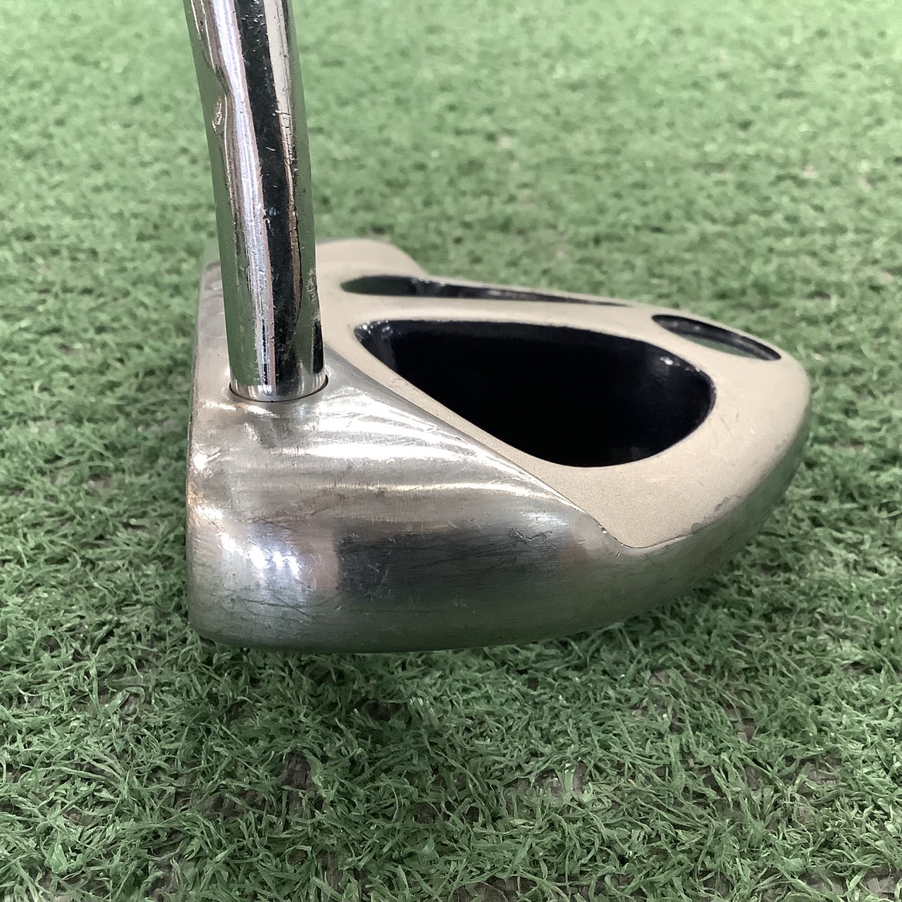 PUTTER P-22 ก้านเหล็ก