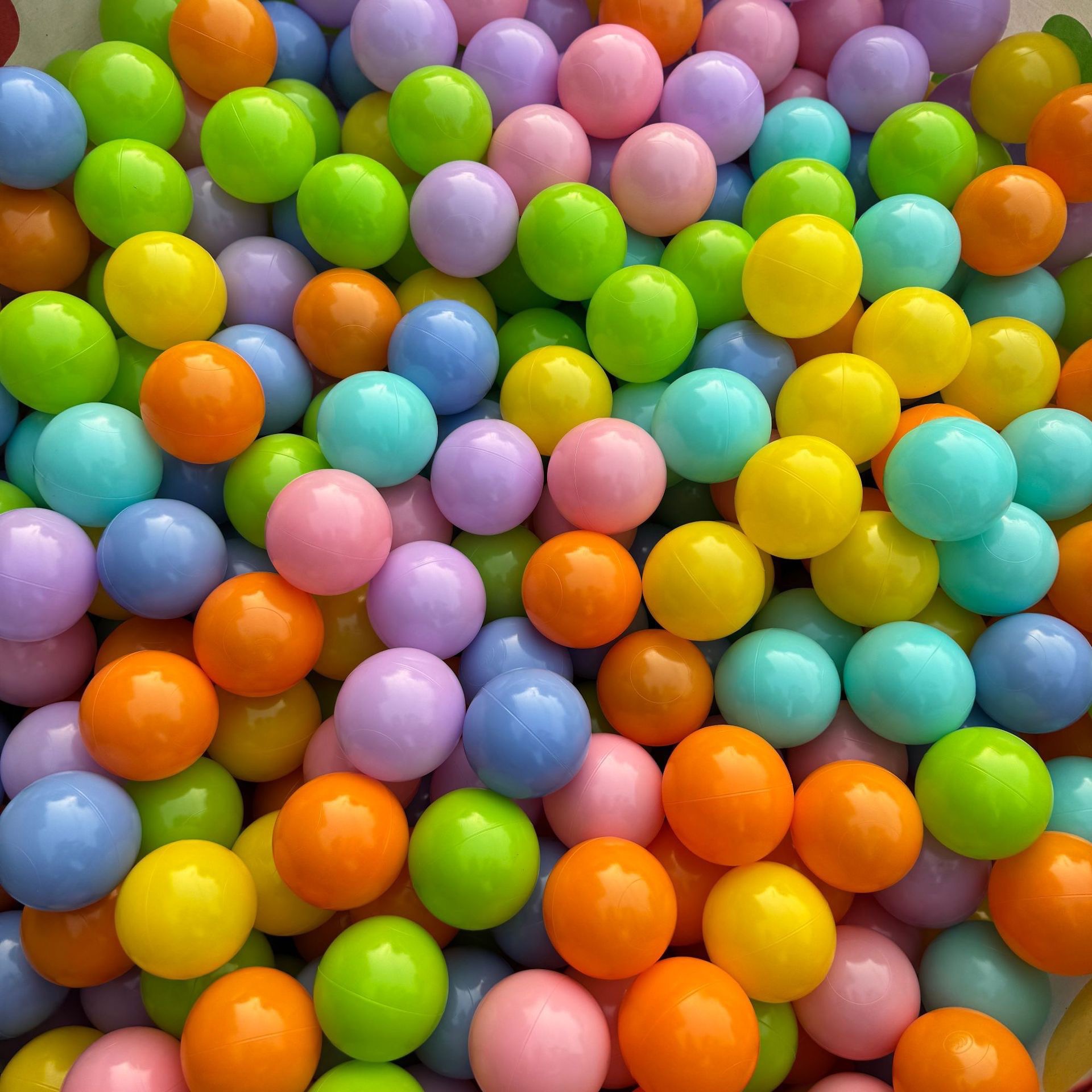 ลูกบอล พลาสติกอย่างดี คละสี 100 ชิ้น