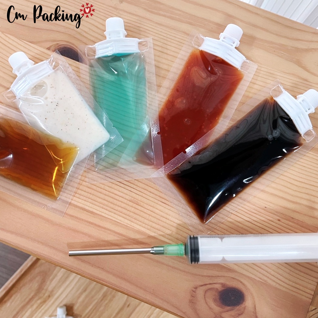 (100ใบ) ซองน้ำจิ้มน้ำสลัดฝาจุก+ไซริงค์สำหรับบรรจุ เหมาะกับร้าน delivery ตลาดนัด เพิ่มมูลค่าเพิ่ม ใช้งานง่าย ไม่หกเลอะเทอะ