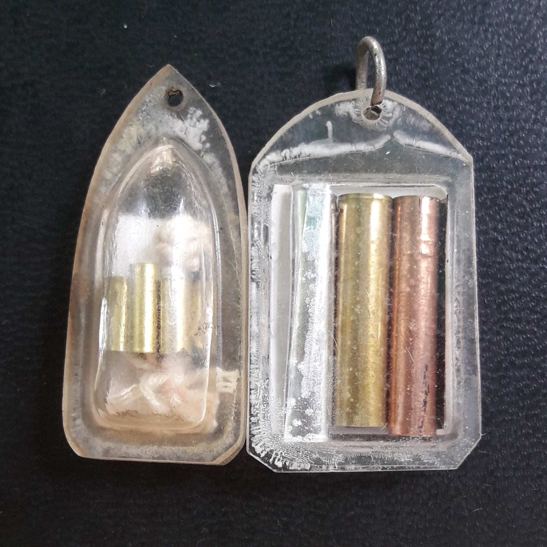 รูปภาพ หลังตะกรุด หลวงพ่อมุม วัดปราสาทเยอร์ + รูปภาพ หลังตะกรุด หลวงพ่อปาน วัดบางนมโค