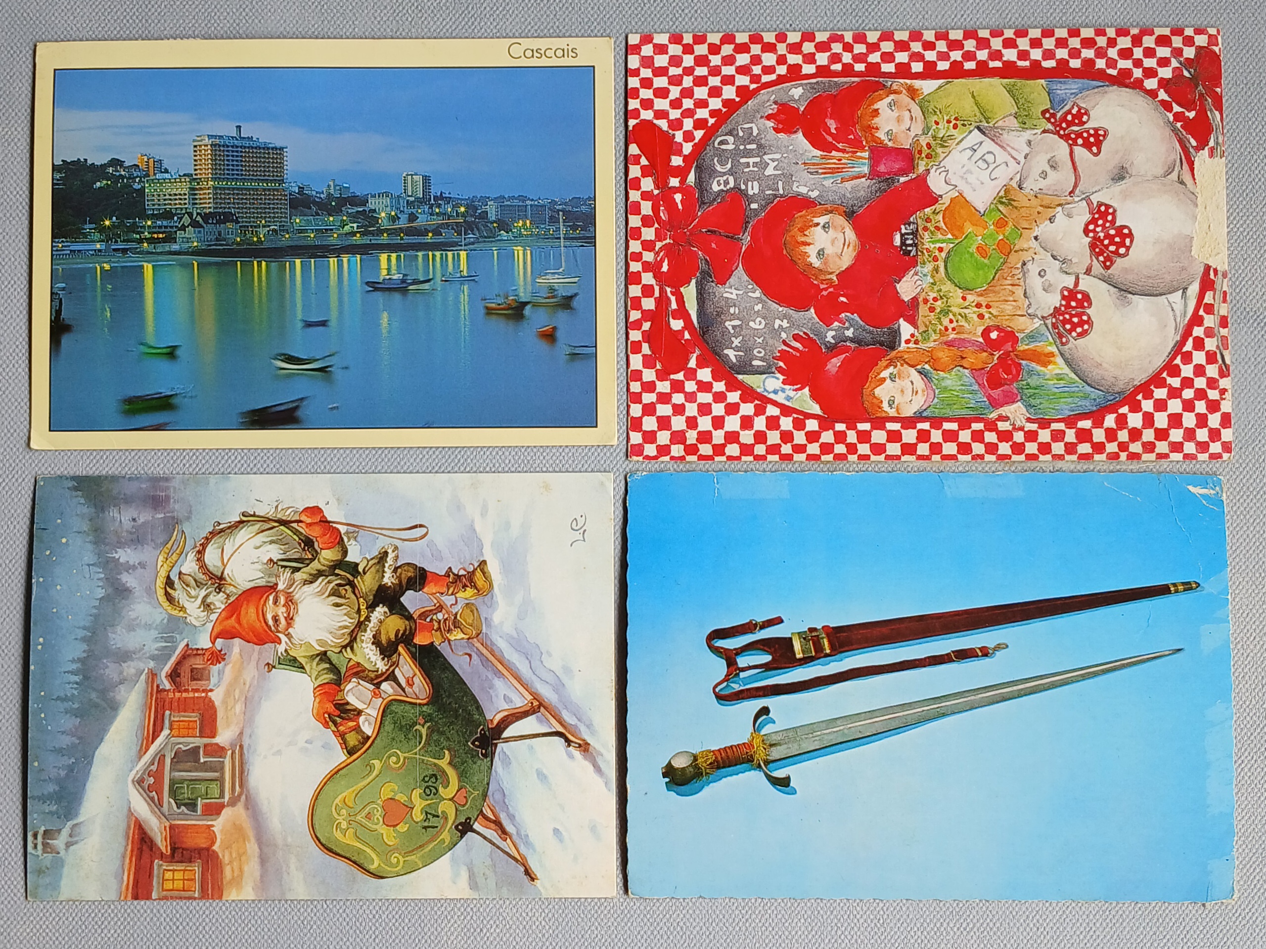 s3449-แสตมป์ต่างประเทศ พร้อมสมุด รวม 14 หน้า / 417 ดวง +โปสการ์ด ติดแสตมป์ต่างประเทศ ใช้แล้ว 4 ใบ +ซองส่งจริง ต่างประเทศส่งมาไทย 4 ซอง