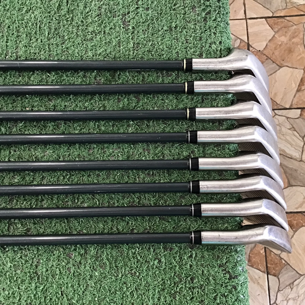 ไม้กอล์ฟ T.G.R II / ATHLETE WEAPON ก้านกราไฟร์