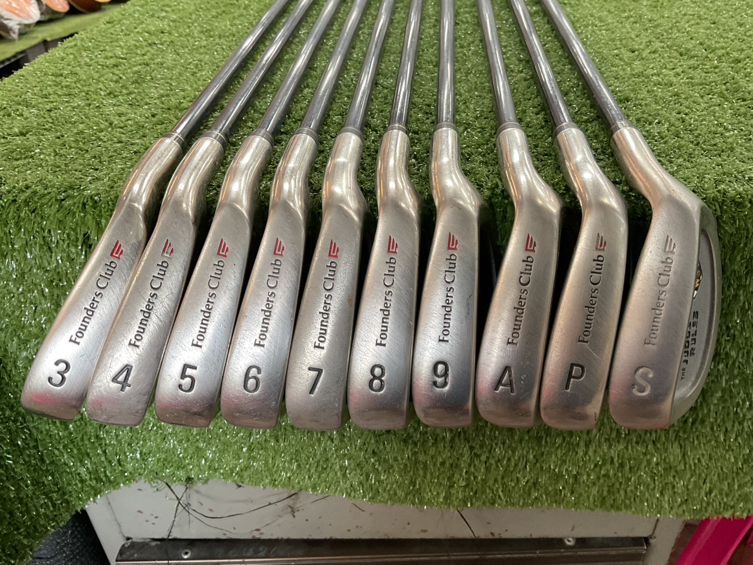 ไม้กอล์ฟ Founders Club : THE JUDGE RULES WS ก้านกราไฟร์