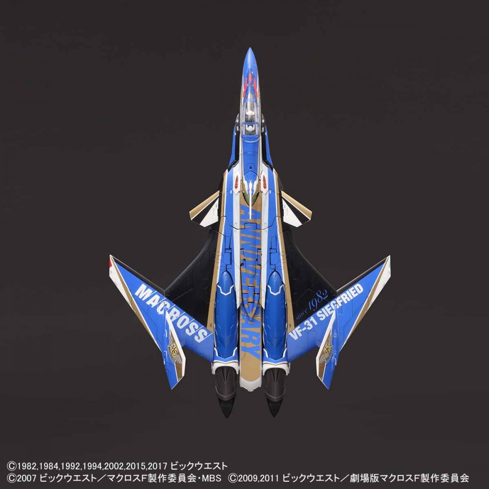 1/72 VF-31J Siegfried (Macross 35th Anniversary Color)