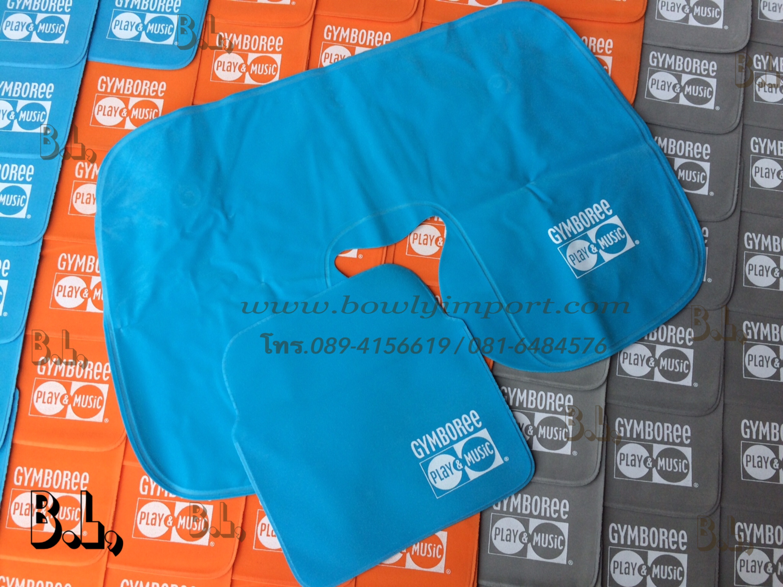 หมอนรองคอเป่าลม เนื้อผ้ากำมะหยี่ พร้อมสกรีนโลโก้