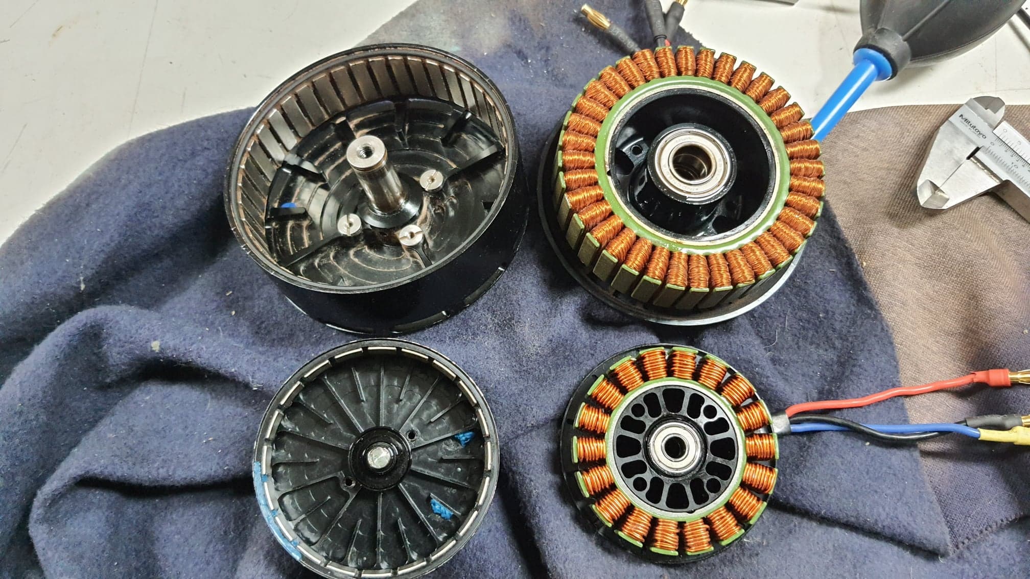 เครื่องตัดหญ้า 2 จังหวะ 60 cc ผลิตไฟฟ้า 1.5KW